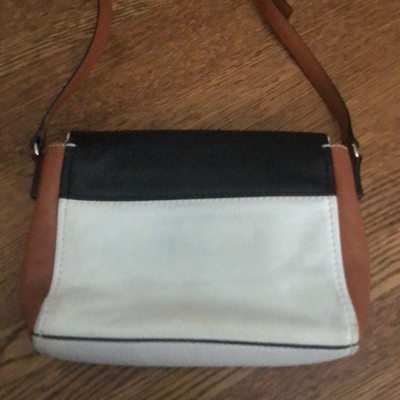 Kate Spade Crossbody Leather Purse - Picture 4 of 8